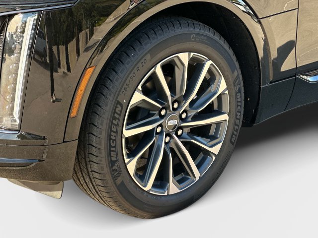 New 2027 Cadillac Lyriq Premium Sport w/ LPO, Floor Liner Package AWD/4WD image 17