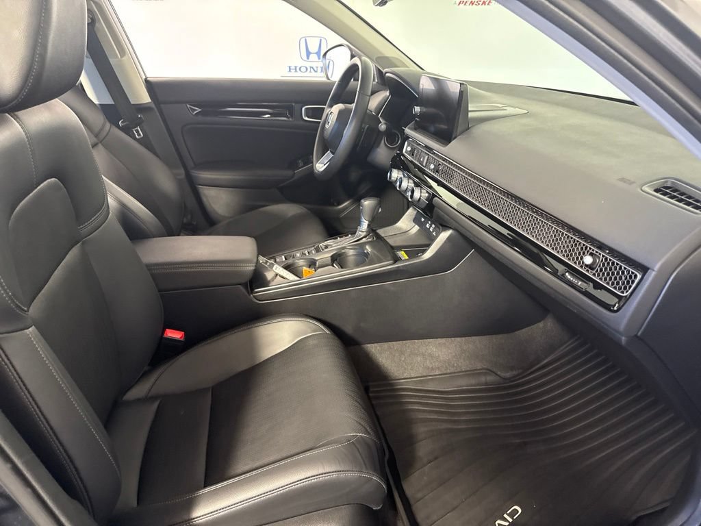 Used 2024 Honda Civic Touring image 6