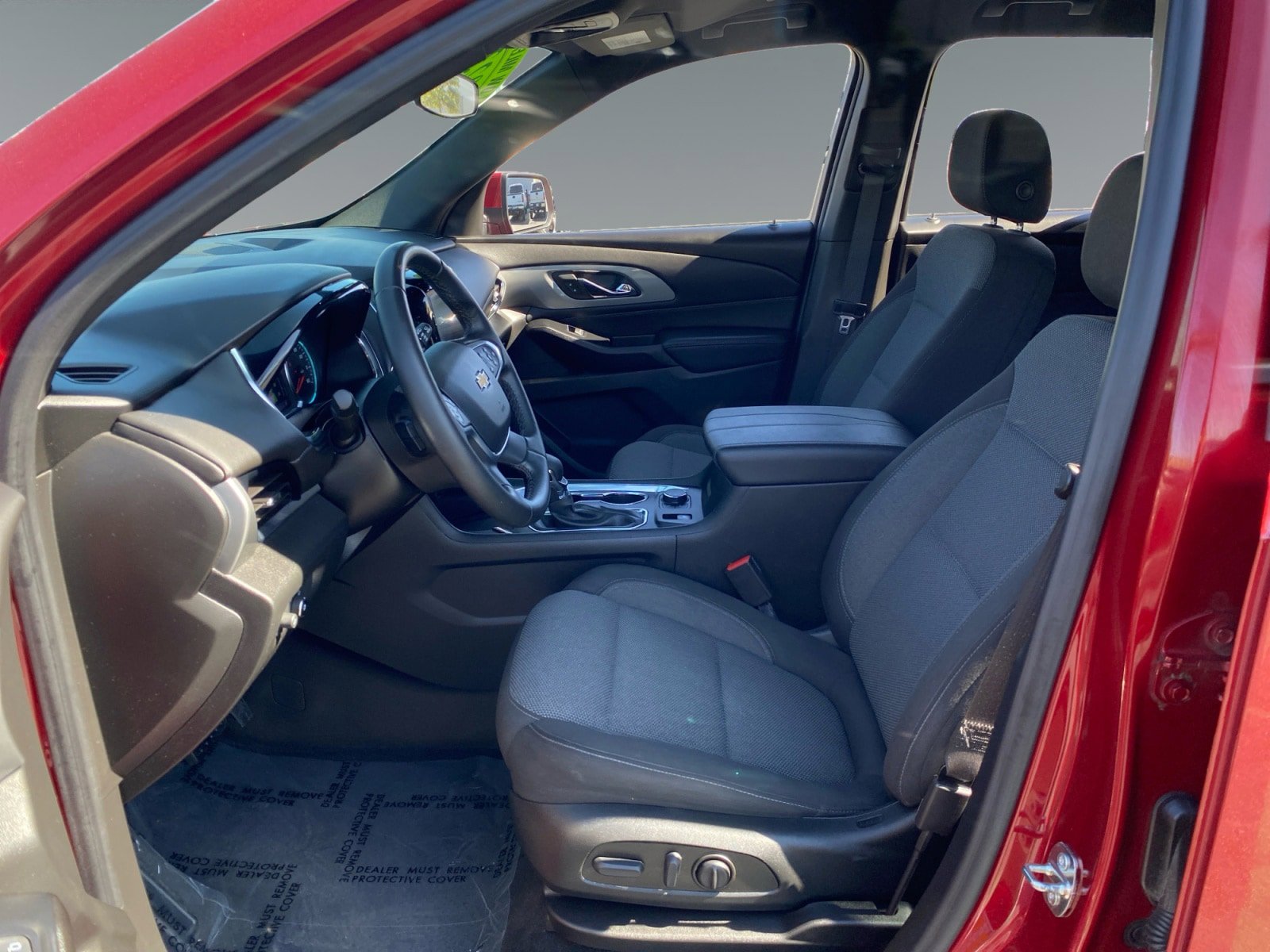 Used 2023 Chevrolet Traverse LT AWD/4WD image 9