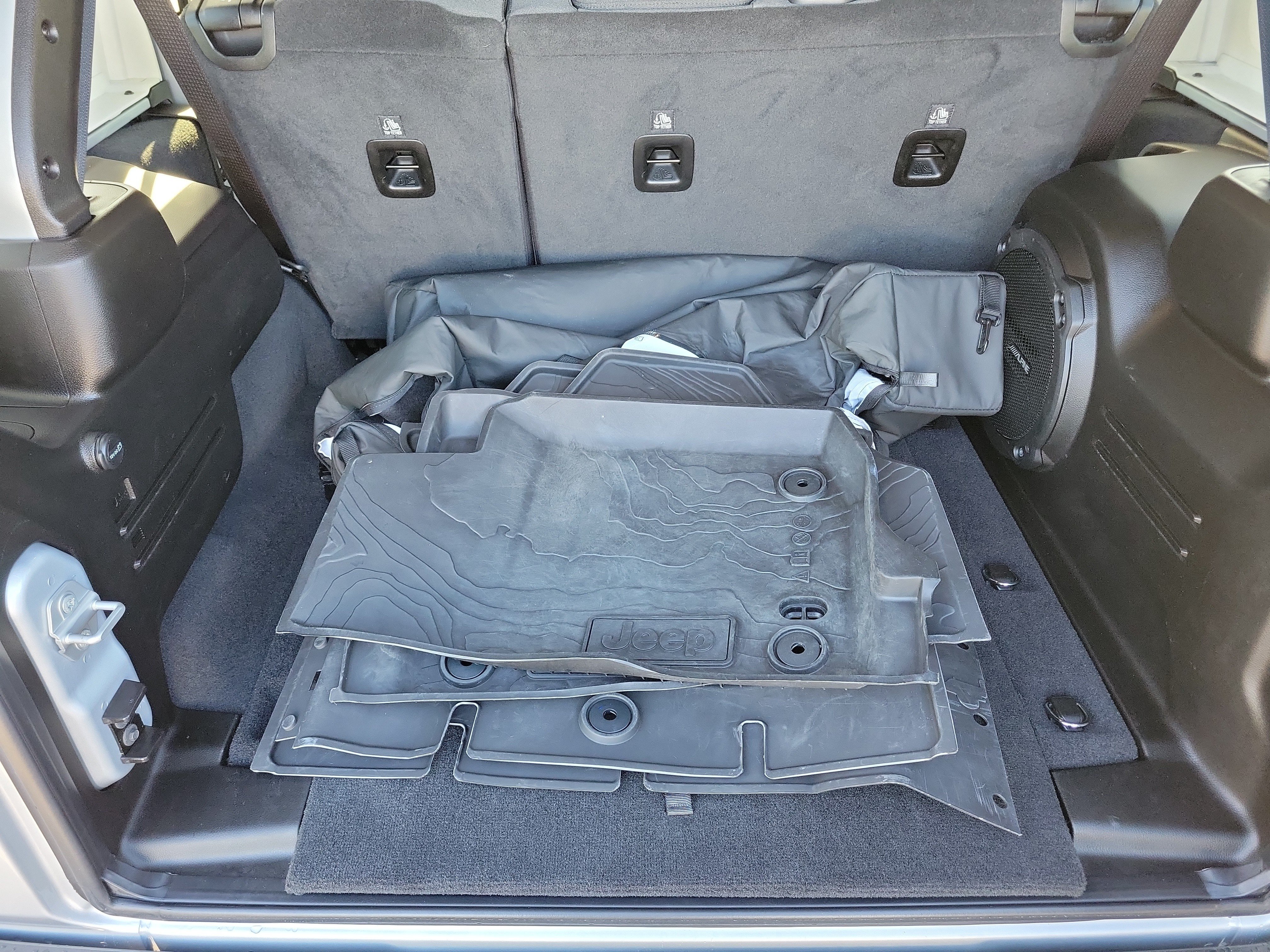 Used 2024 Jeep Wrangler Unlimited Sport AWD/4WD image 8