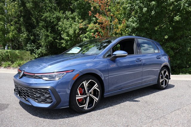 New 2025 Volkswagen GTI SE image 3