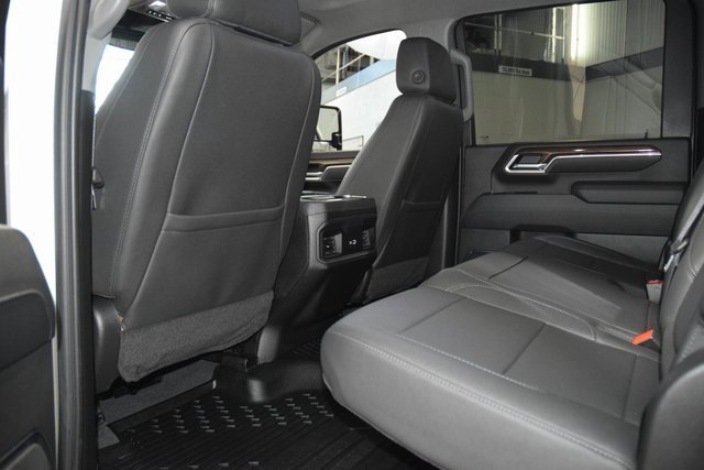 Used 2025 Chevrolet Silverado 3500 LT w/ All Star Edition image 40