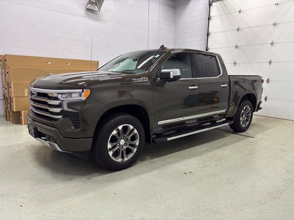 Certified 2023 Chevrolet Silverado 1500 High Country w/ Technology Package AWD/4WD image 9