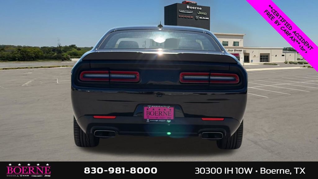 Used 2023 Dodge Challenger R/T w/ Plus Package image 6