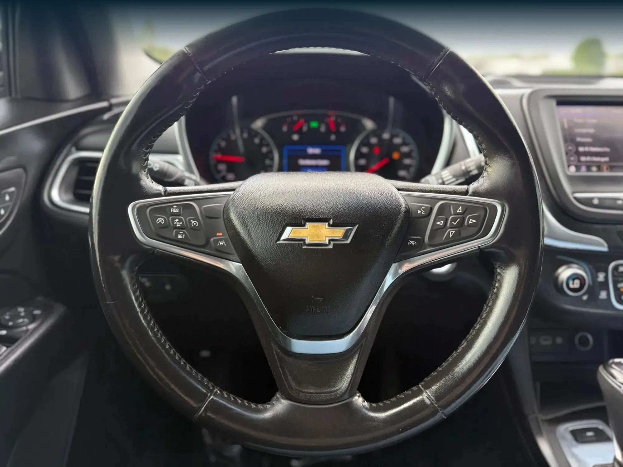 Used 2020 Chevrolet Equinox LT AWD/4WD image 24