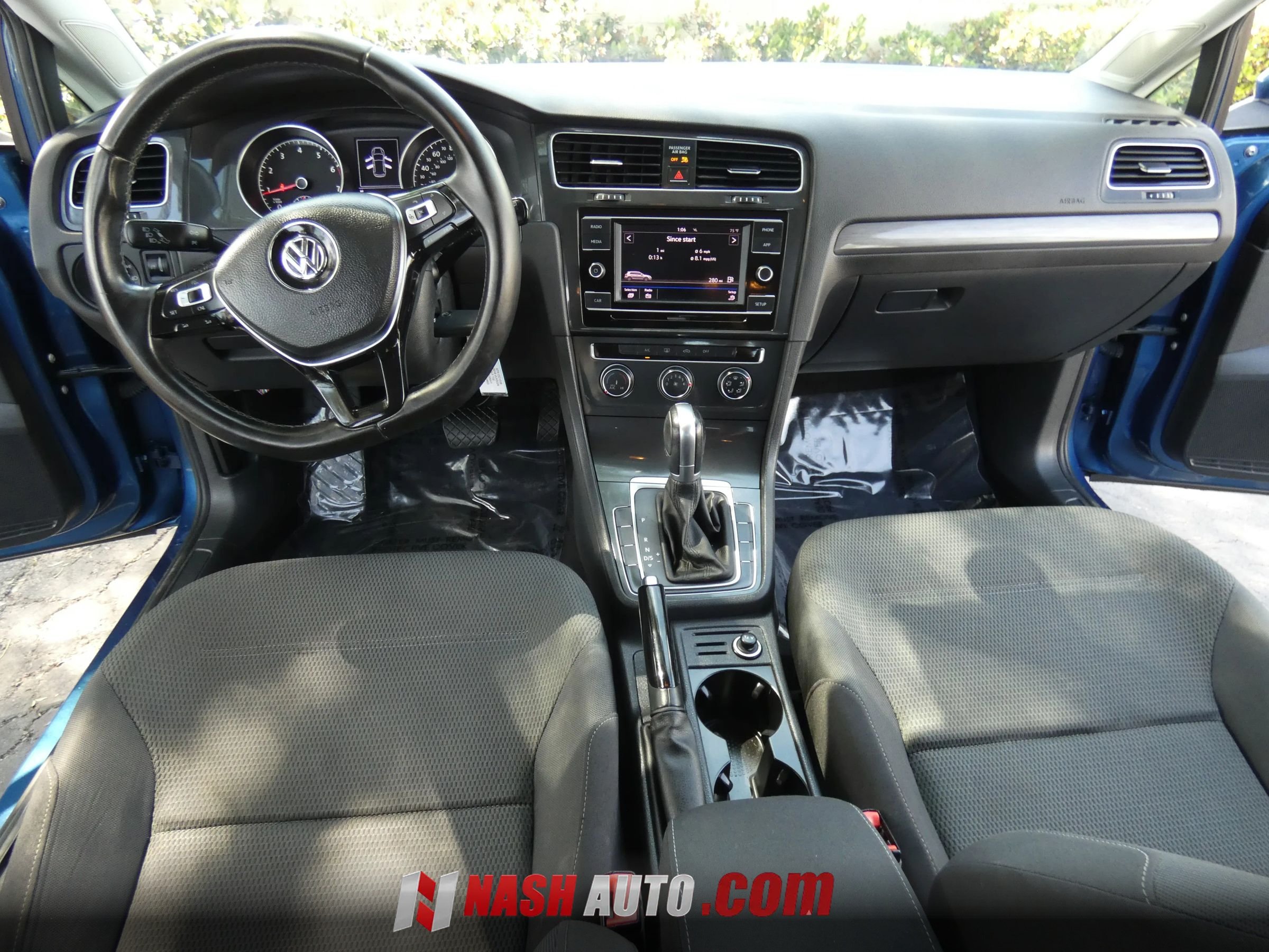 Used 2018 Volkswagen Golf S FWD image 23