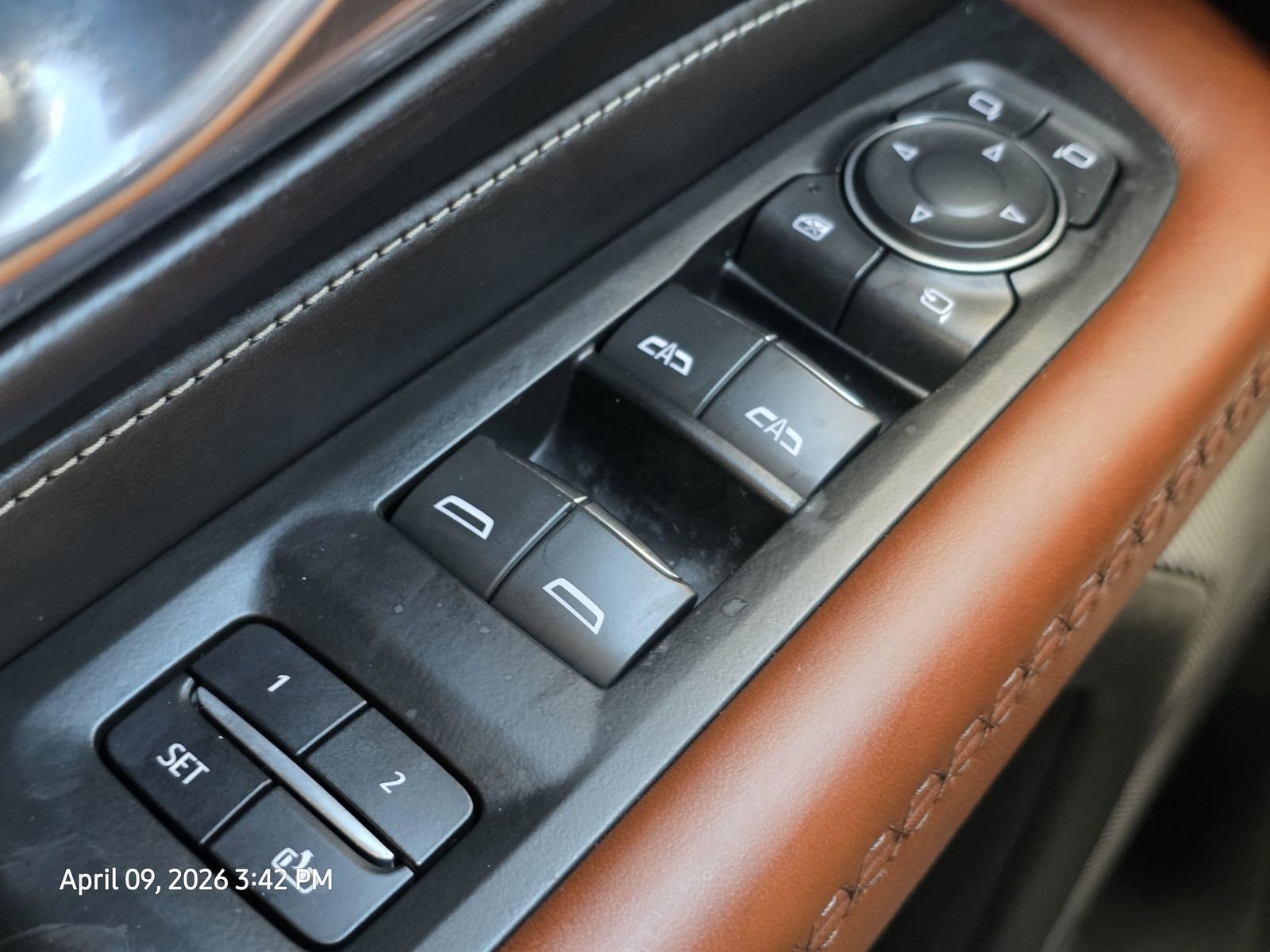 Used 2023 GMC Yukon Denali Ultimate image 35