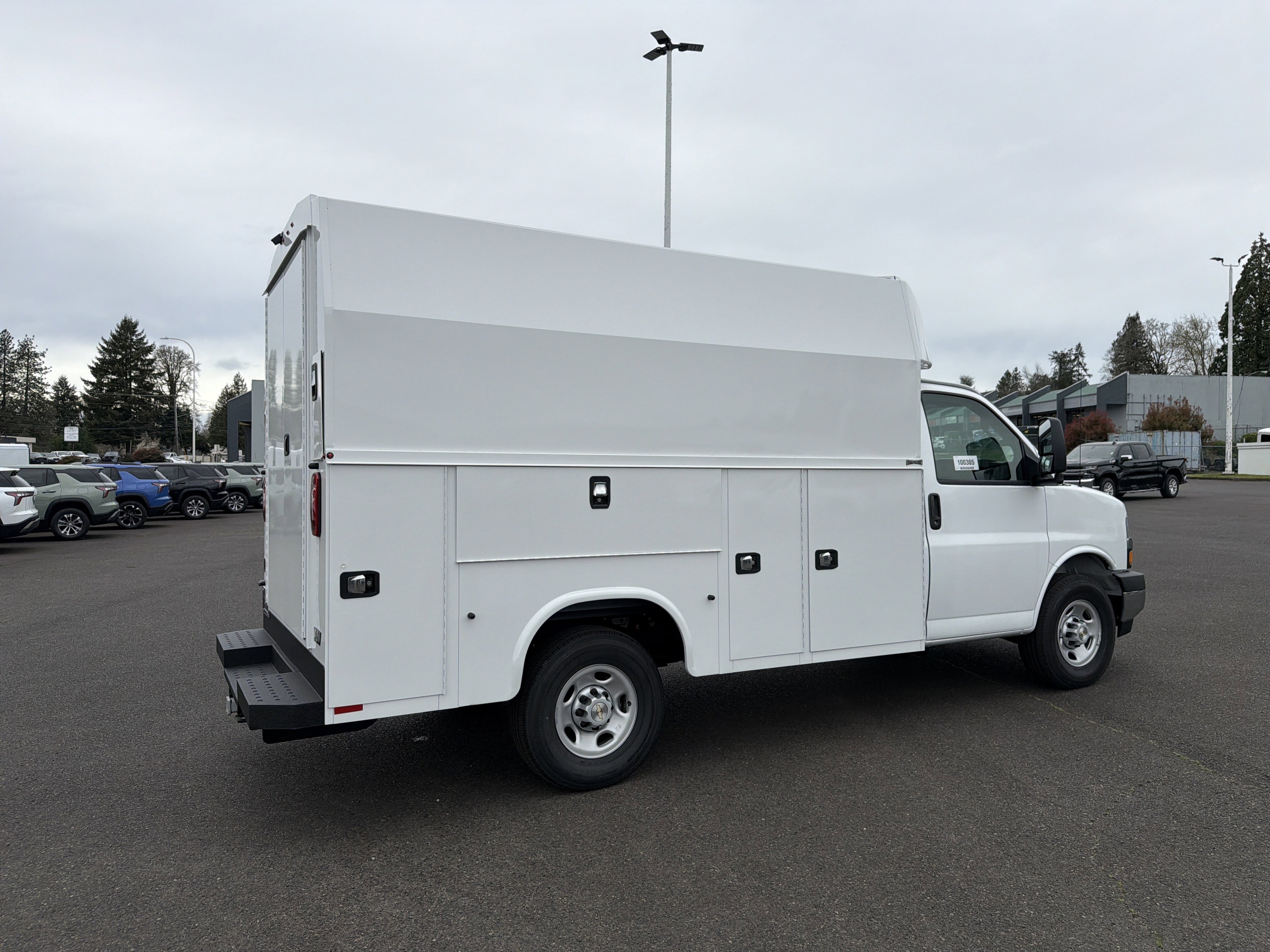 New 2026 Chevrolet Express 3500 w/ Power Convenience Package RWD image 6