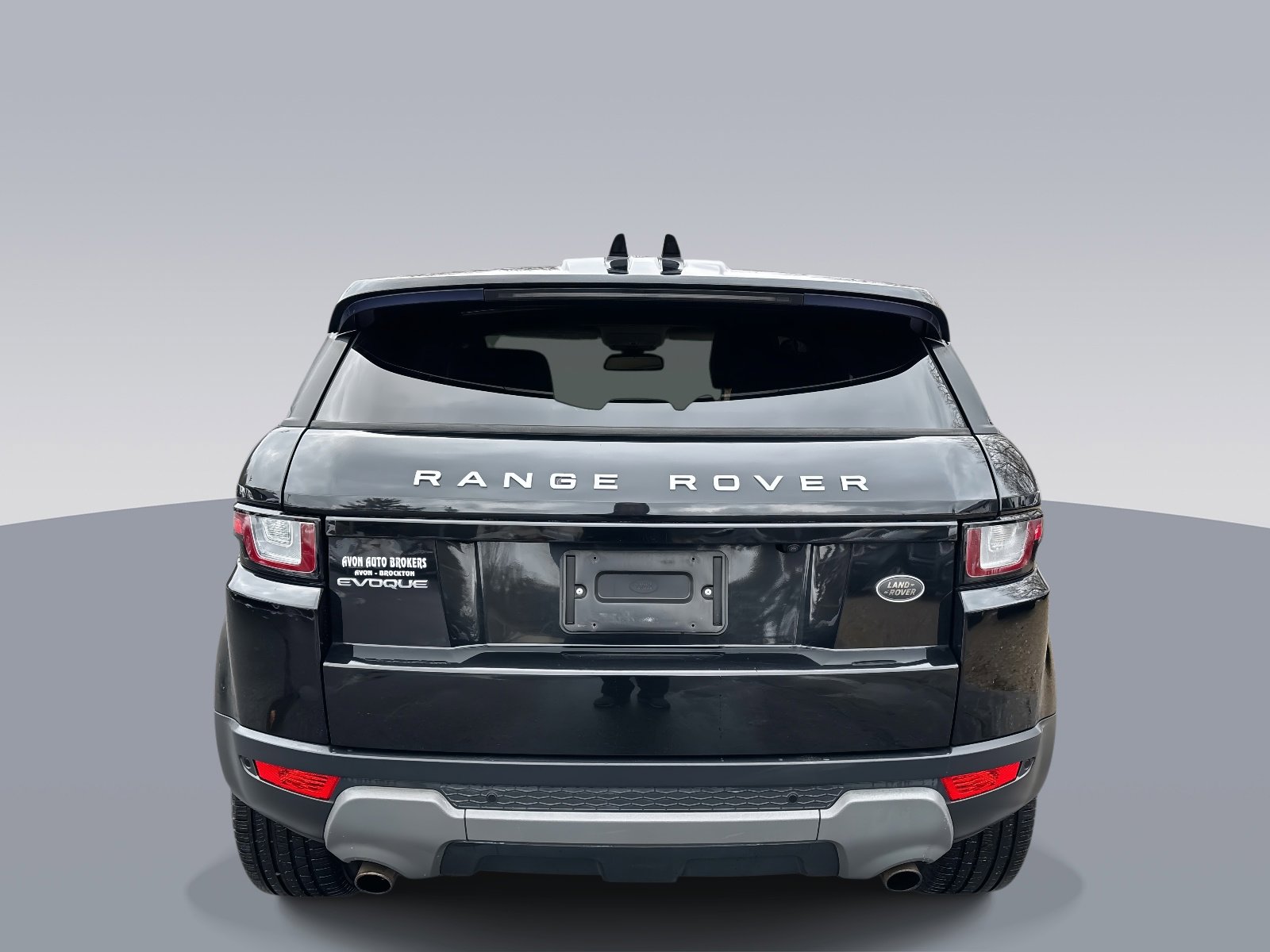 Used 2017 Land Rover Range Rover Evoque SE AWD/4WD image 4