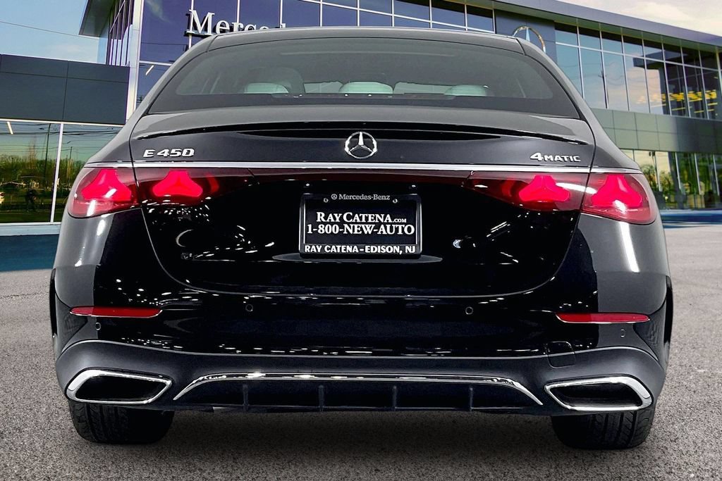 New 2026 Mercedes-Benz E 450 4MATIC Sedan image 4