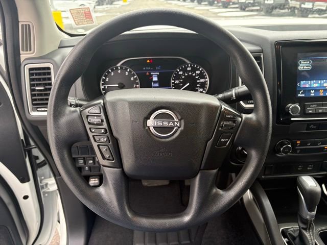 Used 2024 Nissan Frontier SV image 15
