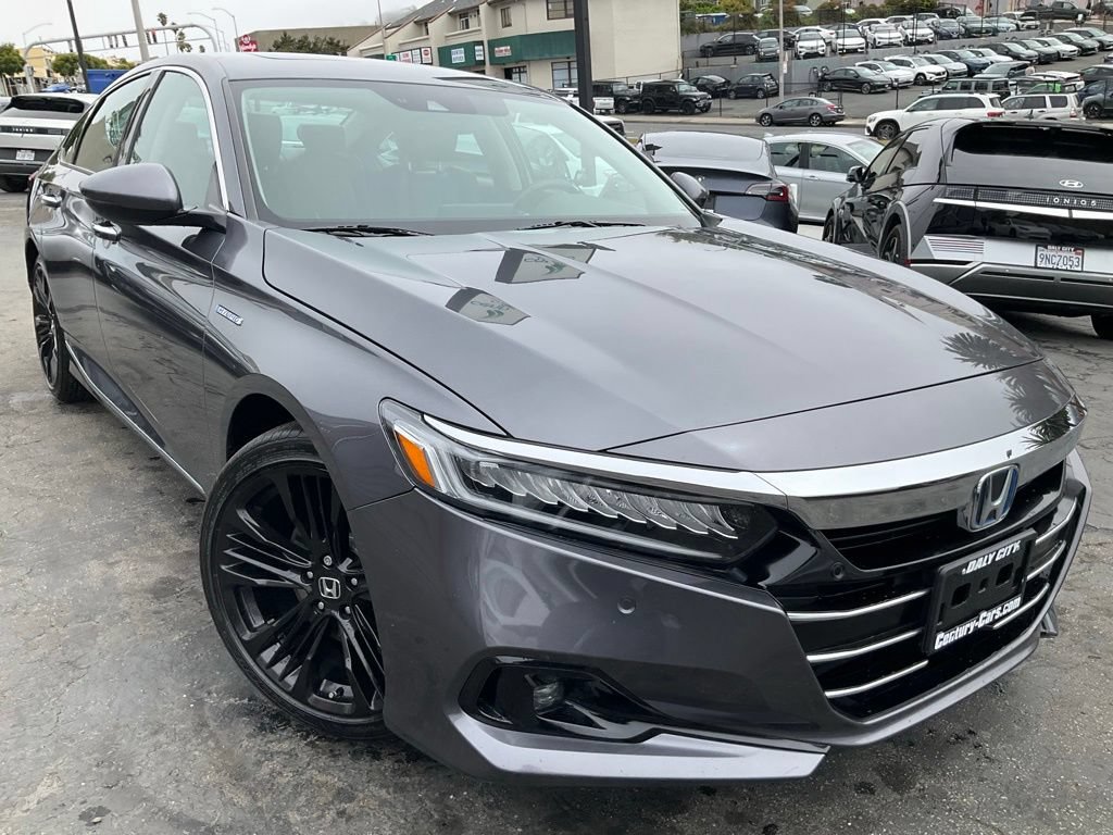 Used 2021 Honda Accord Touring image 1