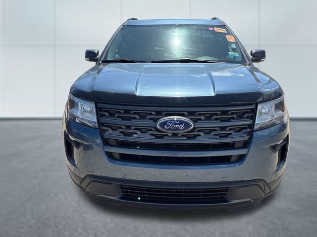 Used 2019 Ford Explorer XLT w/ XLT Sport Appearance Package AWD/4WD image 6