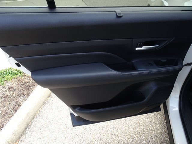 Used 2024 Toyota Grand Highlander AWD image 17