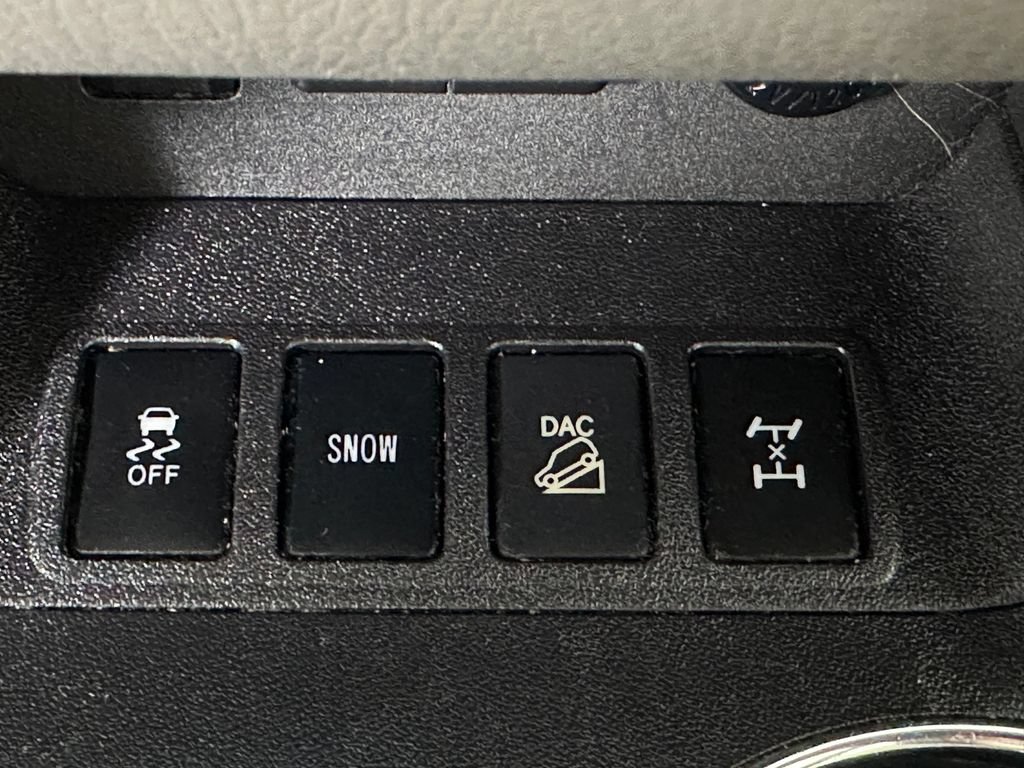 Used 2019 Toyota Highlander Limited w/ Carpet Mat Package (TMS) AWD/4WD image 42