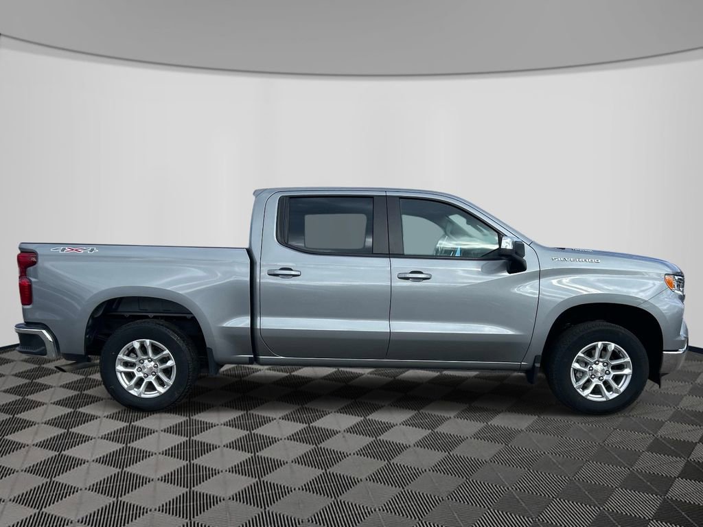 Used 2024 Chevrolet Silverado 1500 LT AWD/4WD image 4