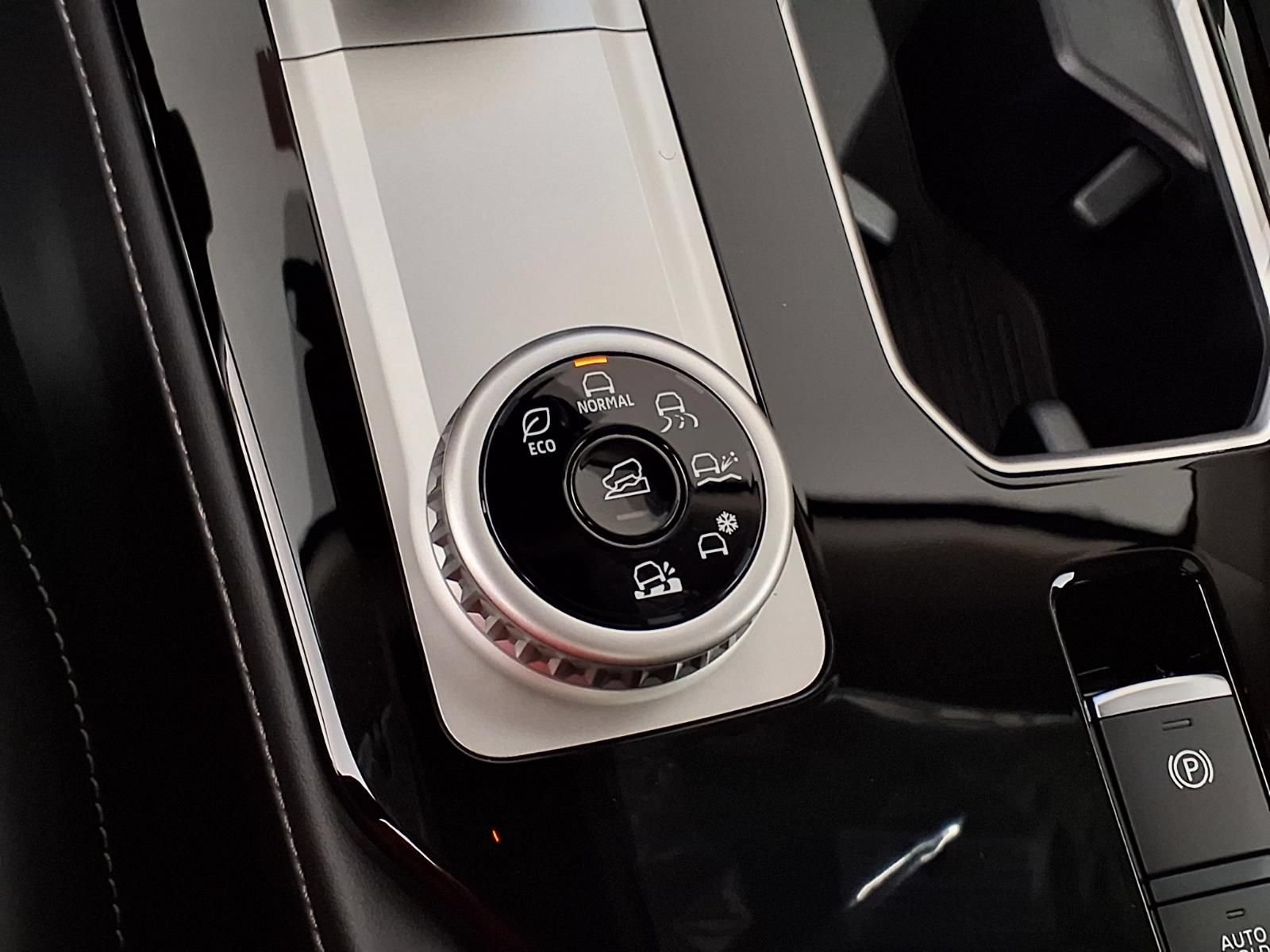 New 2026 Mitsubishi Outlander SE AWD/4WD image 23