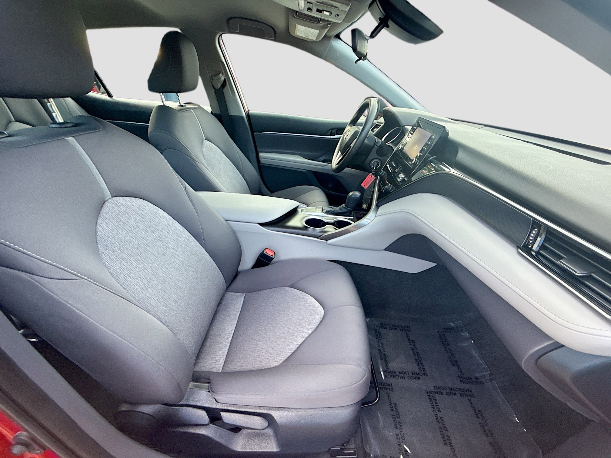 Used 2023 Toyota Camry LE image 28