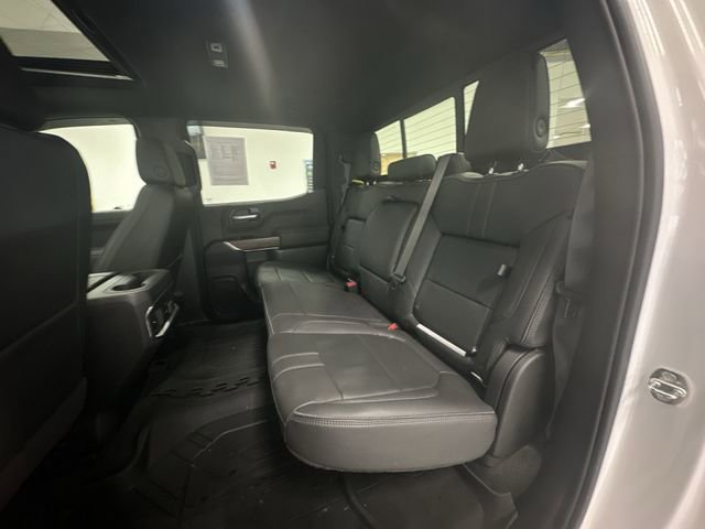 Used 2022 Chevrolet Silverado 1500 High Country w/ Technology Package AWD/4WD image 28