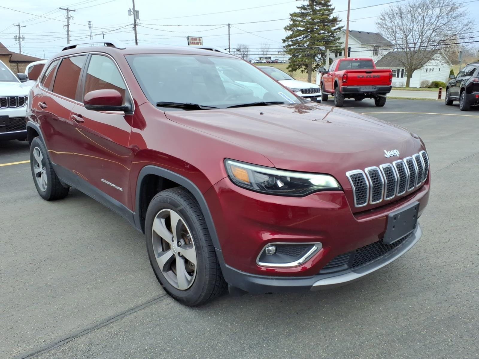 Used 2020 Jeep Cherokee Limited AWD/4WD image 3