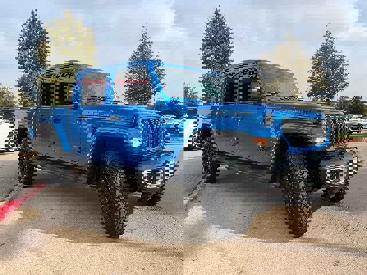 Used 2025 Jeep Gladiator Sport image 5