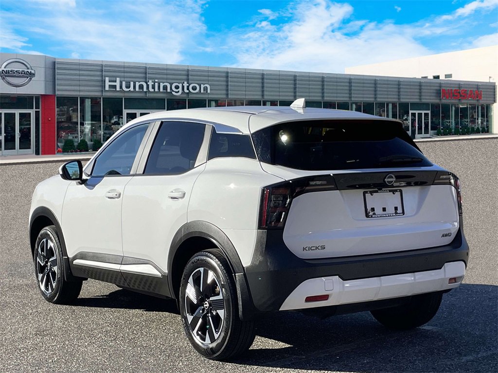 Certified 2025 Nissan Kicks SV image 7