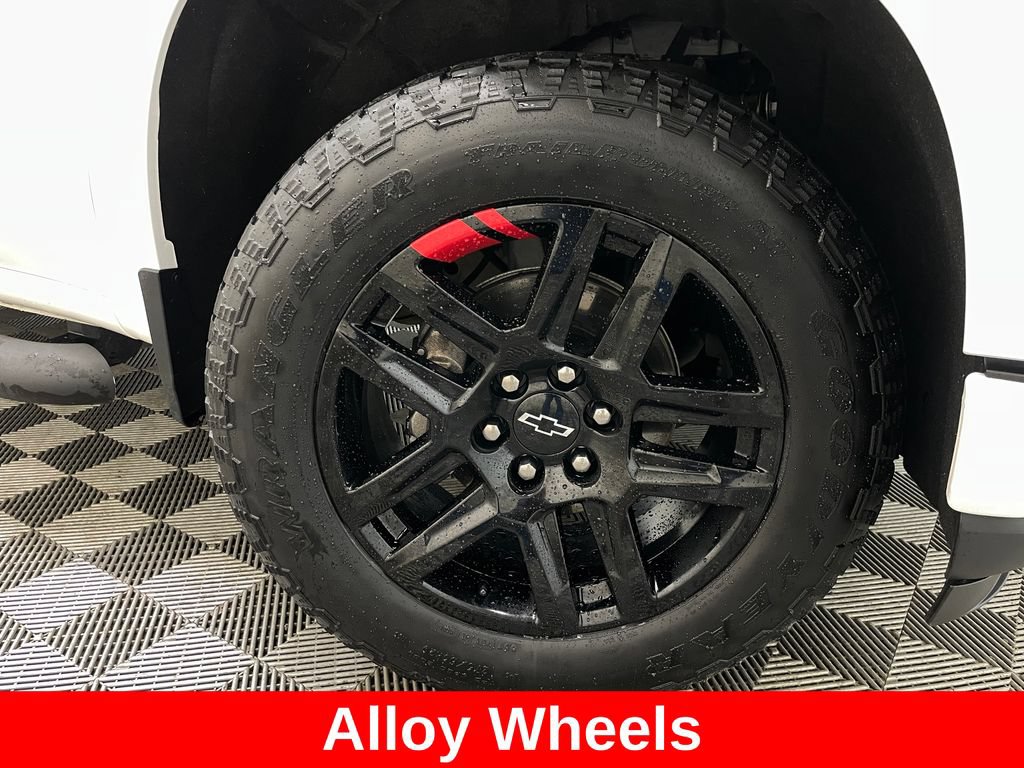 Certified 2022 Chevrolet Silverado 1500 RST w/ Redline Edition AWD/4WD image 51