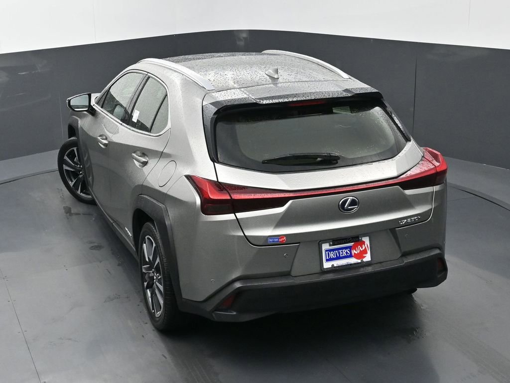 Used 2021 Lexus UX 250h w/ Accessory Package (Z2) AWD/4WD image 31