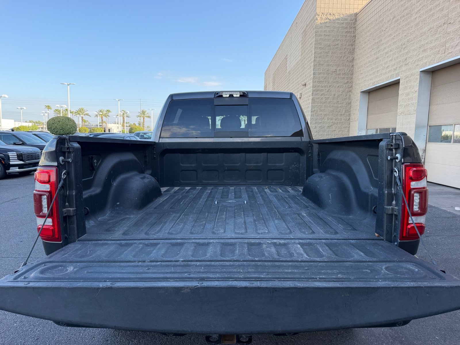 Used 2024 RAM 2500 Laramie AWD/4WD image 33