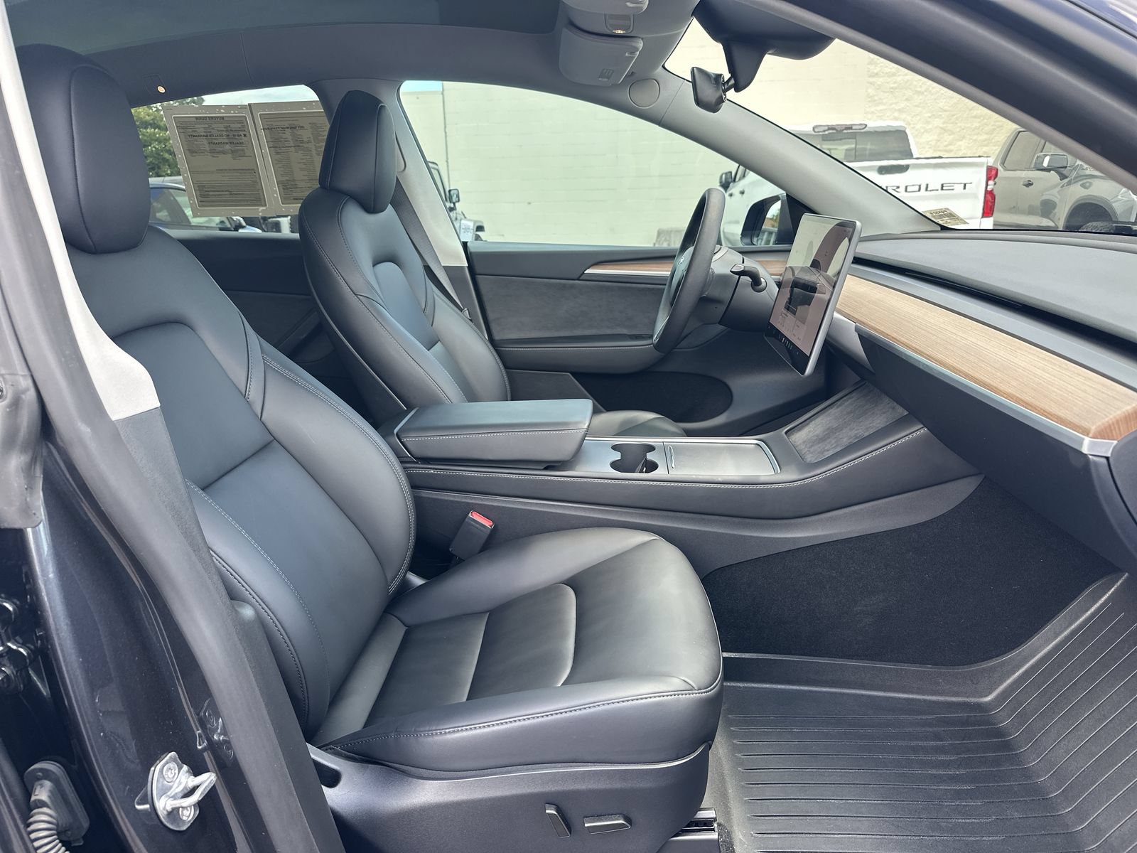 Used 2025 Tesla Model Y Long Range RWD image 22