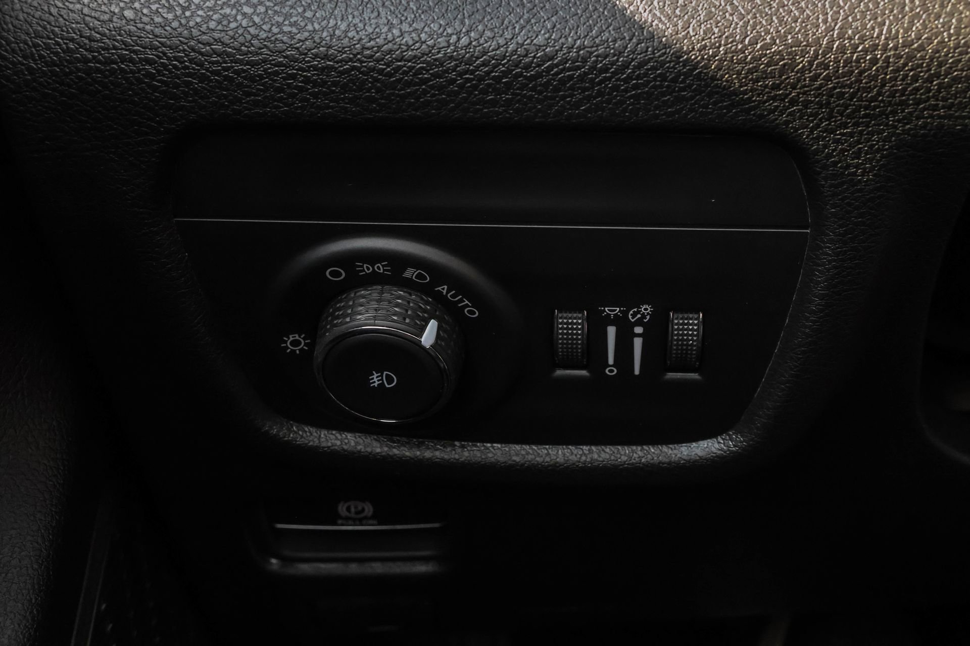 New 2025 Jeep Grand Cherokee L Limited image 28