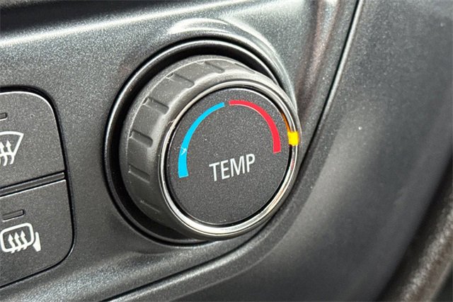 Used 2017 GMC Sierra 2500 2WD Crew Cab image 29