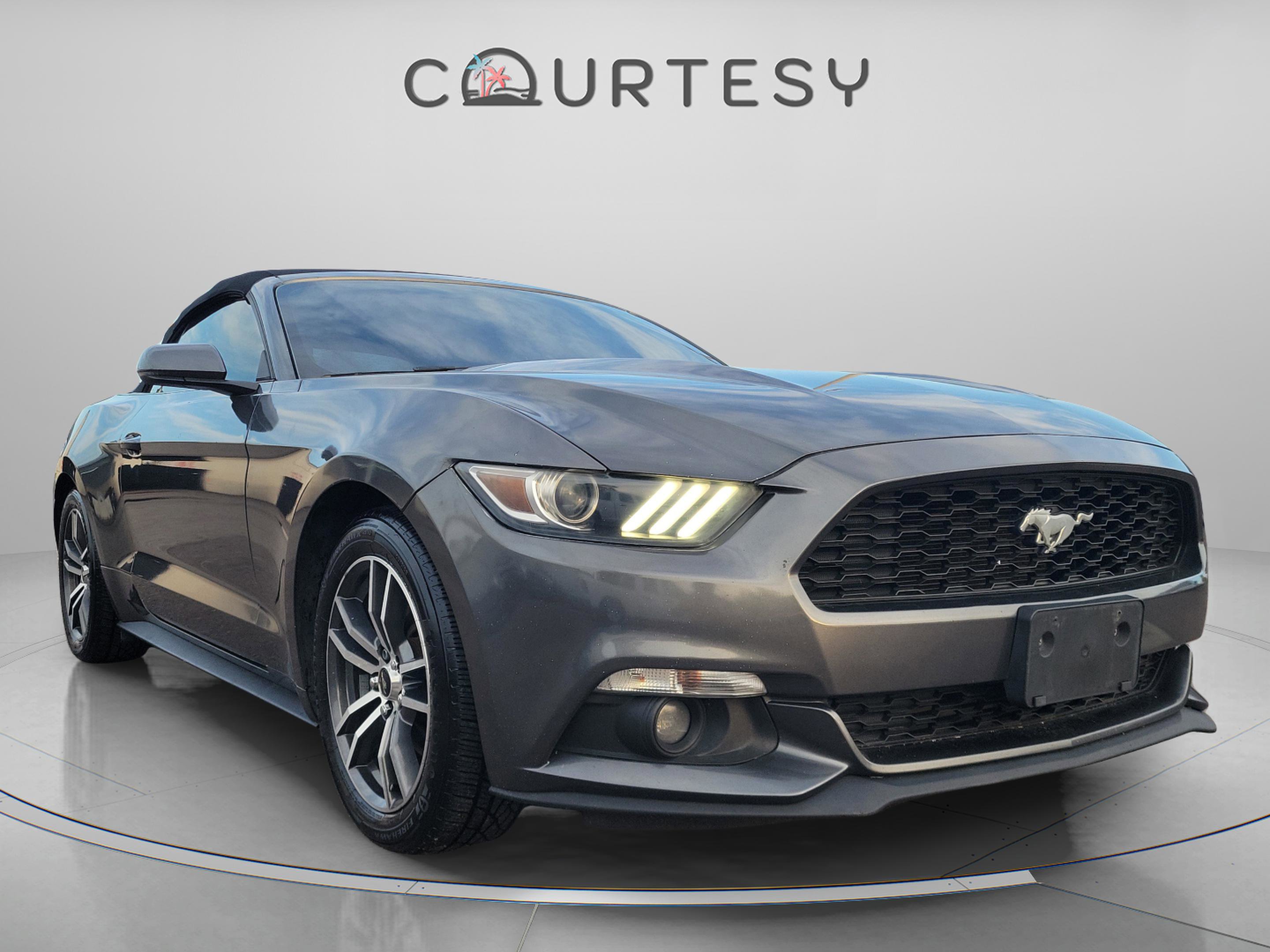 Used 2016 Ford Mustang Premium image 6