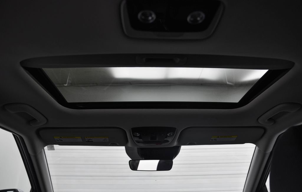 Used 2023 Kia Seltos EX image 21