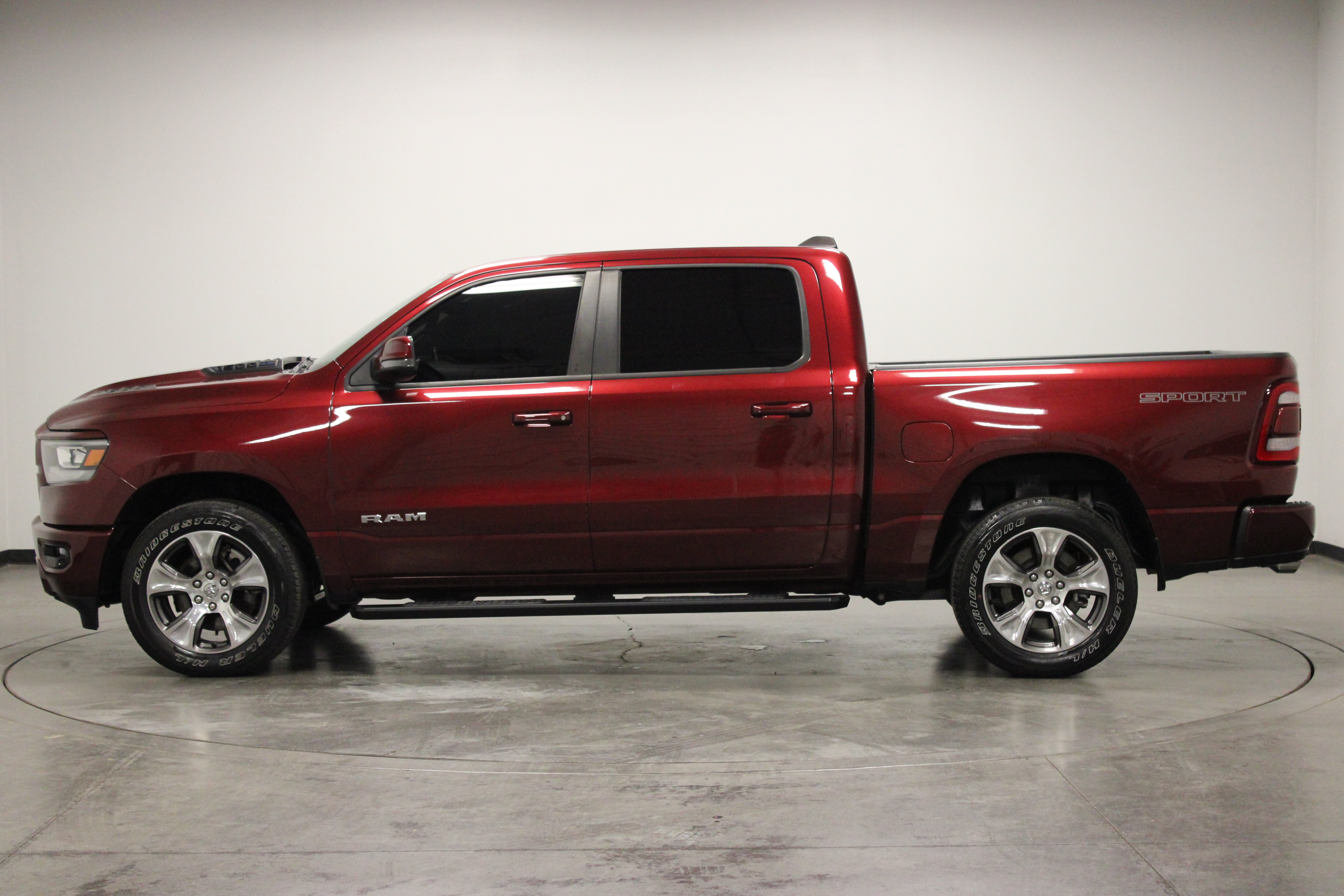 Used 2023 RAM 1500 Laramie RWD image 5