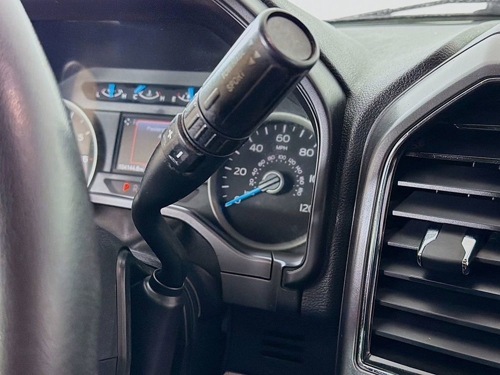 Used 2017 Ford F150 XLT w/ Equipment Group 302A Luxury image 30