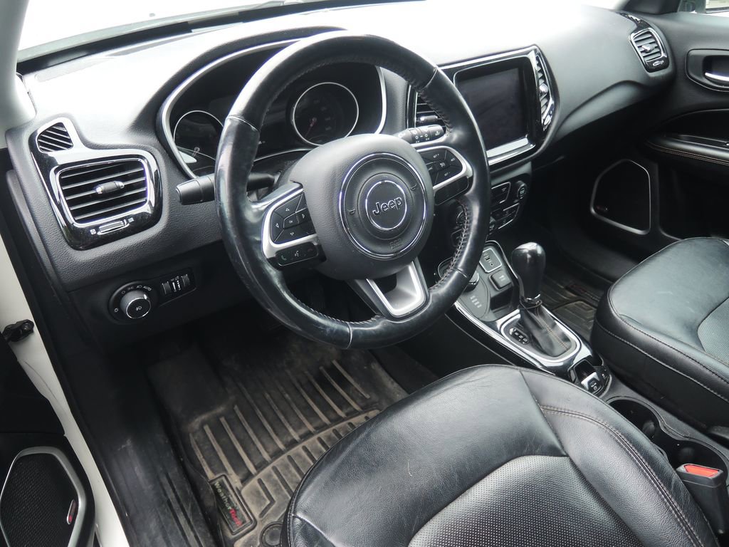 Used 2018 Jeep Compass Limited w/ Navigation Group AWD/4WD image 5