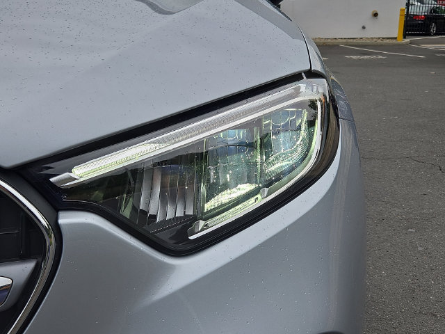 Used 2024 Mercedes-Benz GLC 300 4MATIC w/ Advanced USB Package image 9
