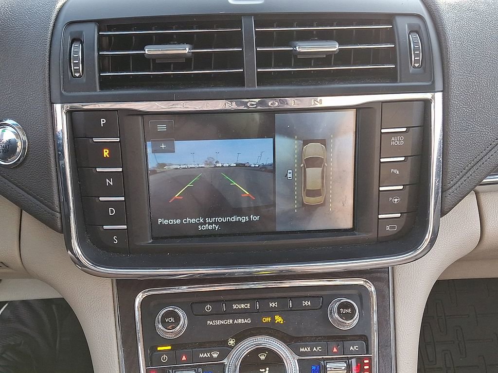 Used 2020 Lincoln Continental Reserve image 18