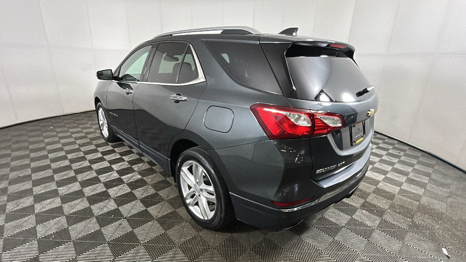Used 2019 Chevrolet Equinox Premier AWD/4WD image 5
