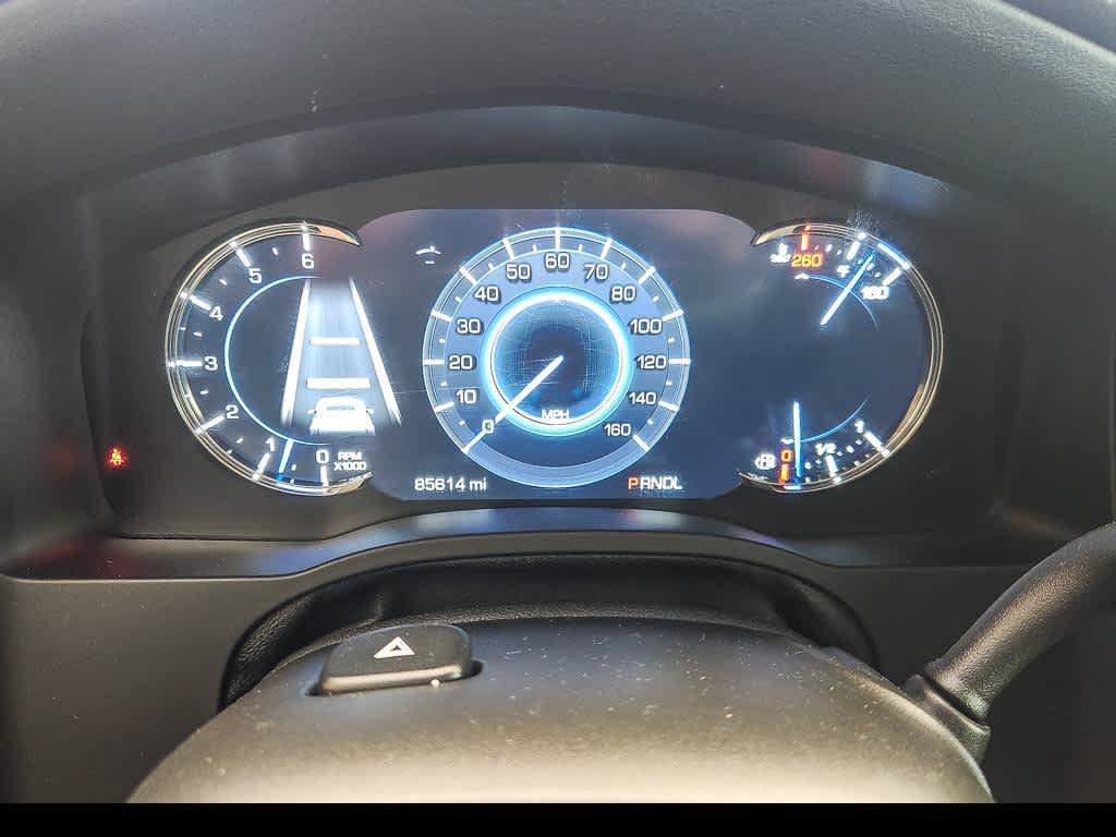 Used 2018 Cadillac Escalade Premium Luxury AWD/4WD image 17