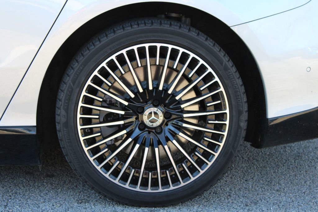 Used 2022 Mercedes-Benz EQS 450+ Sedan image 31