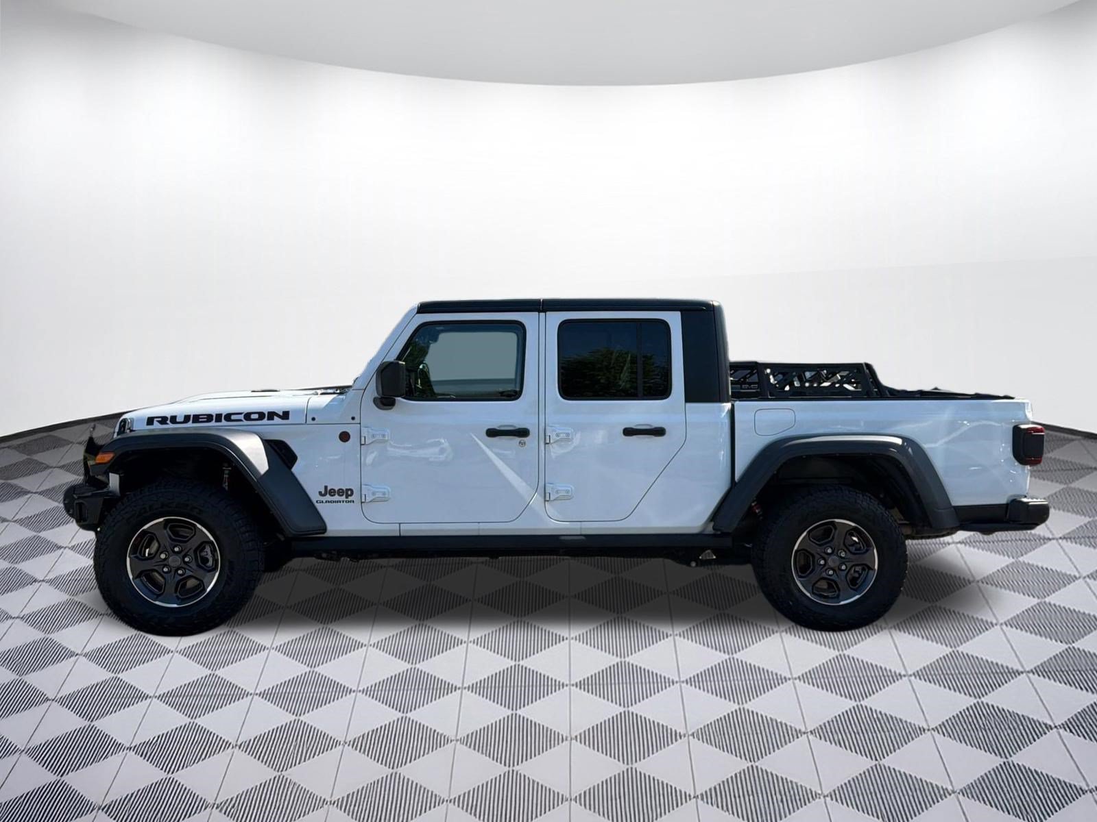 Used 2022 Jeep Gladiator Rubicon w/ LED Lighting Group AWD/4WD image 2