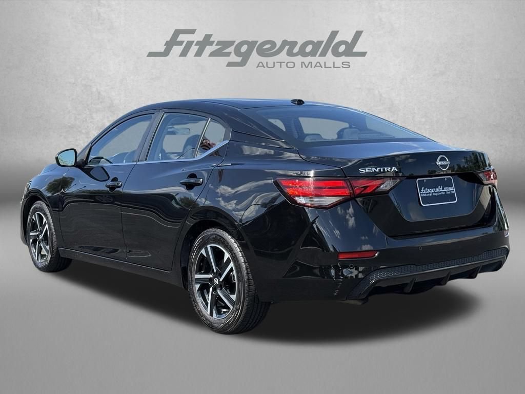 Used 2025 Nissan Sentra SV FWD image 23