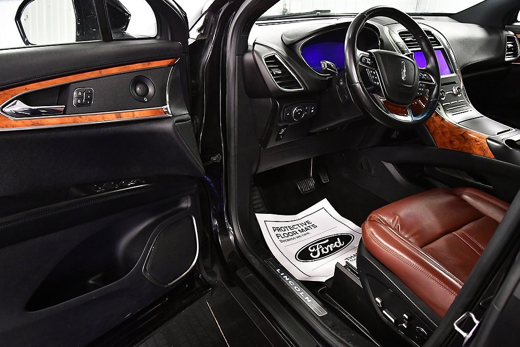 Used 2019 Lincoln Nautilus Reserve image 16