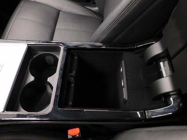 Used 2024 Land Rover Range Rover Velar S image 47