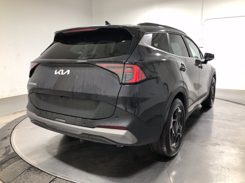 New 2026 Kia Sportage EX w/ EX Panorama Roof Package FWD image 7