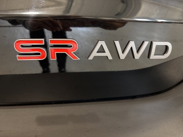 New 2025 Nissan Kicks SR image 5