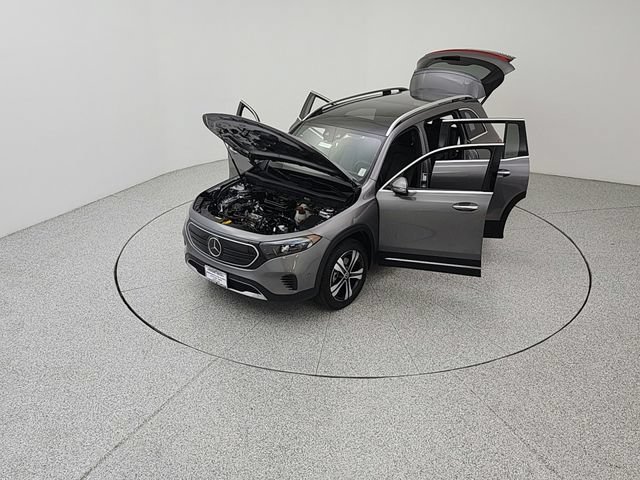 Used 2023 Mercedes-Benz EQB 300 4MATIC image 21