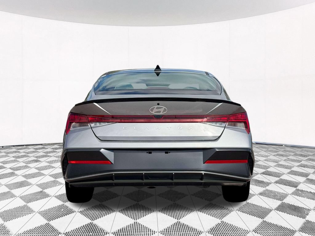 New 2026 Hyundai Elantra SEL Sport Premium FWD image 9